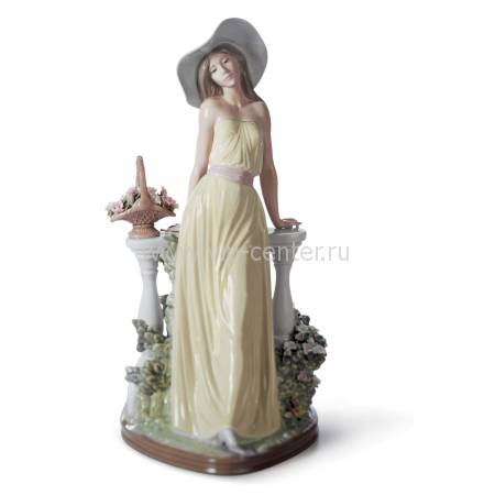 Статуэтка "Задумчивая" Lladro 01005378