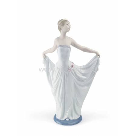 Статуэтка "Танцовщица" Lladro 01007189