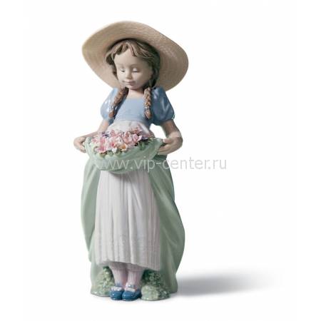 Статуэтка "Щедрое цветение" Lladro 01006756