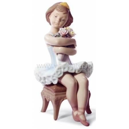 Статуэтка "Первое представление" Lladro 01006763