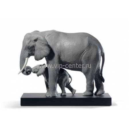 Статуэтка "Показывая путь" Lladro 01008694