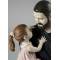 Статуэтка "Ребенок в руках папы" Lladro 01009391